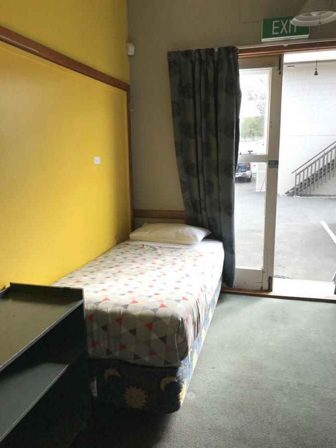 At The Right Place Christchurch Exterior foto